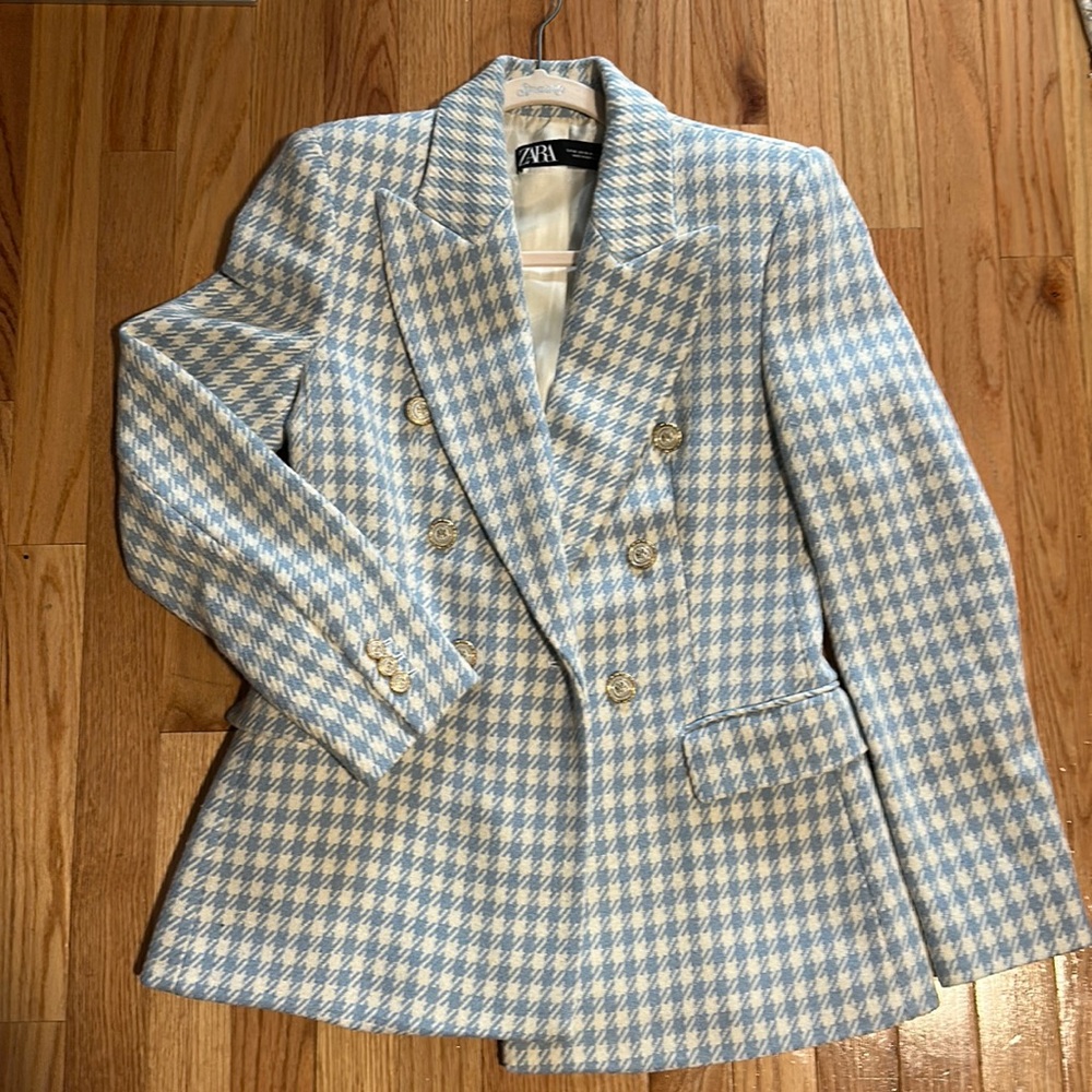 Chic Blazer - image 1